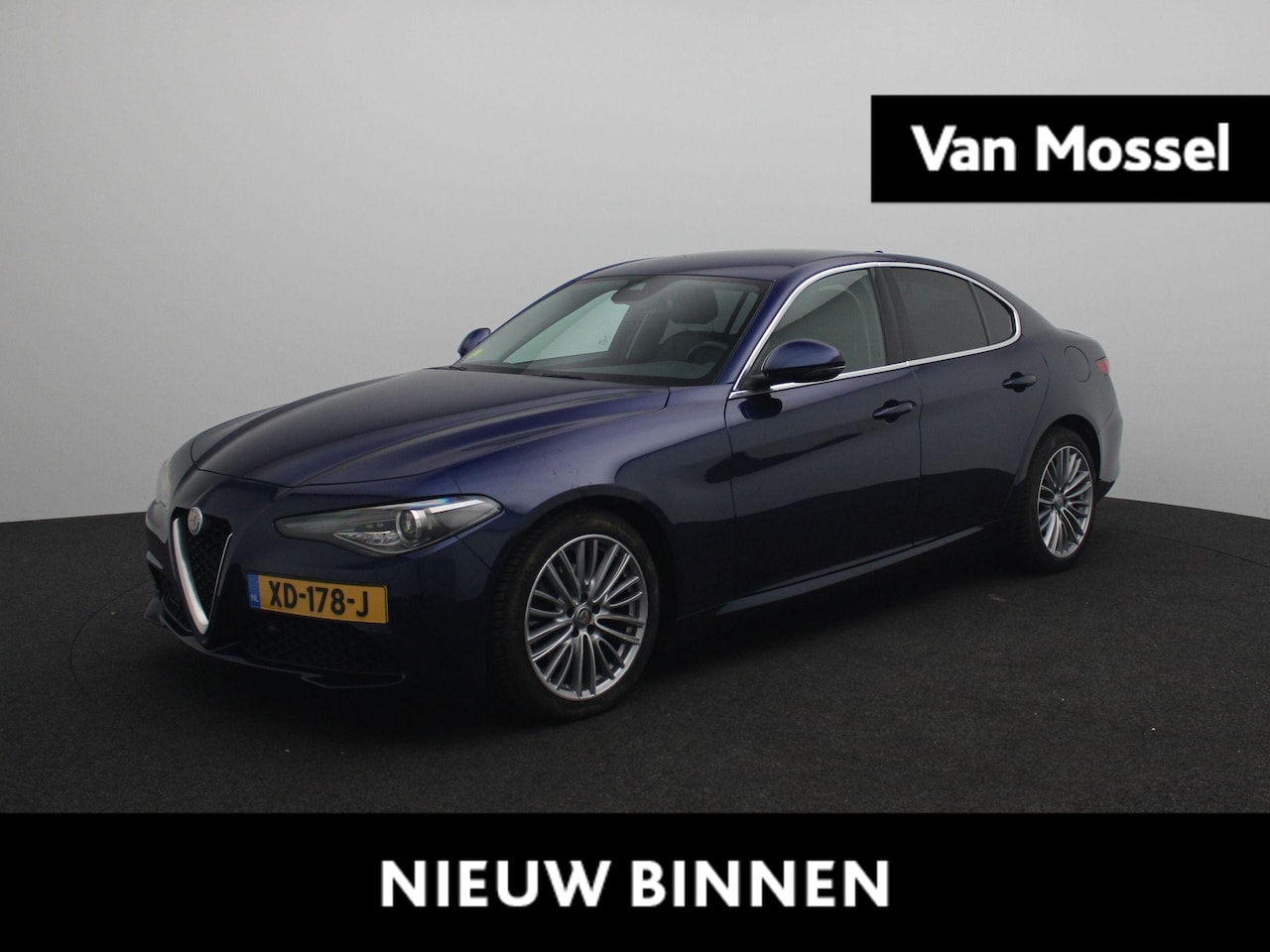 Alfa Romeo Giulia - 2.2d 180pk Aut. Super | Navi | Leder | Camera | Trekhaak | Adaptive Cruise Control | Stoel - AutoWereld.nl