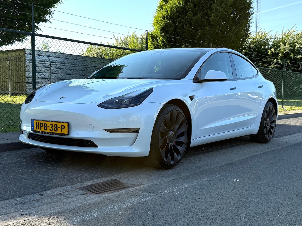 Tesla Model 3 - Performance AWD 82kW - AutoWereld.nl