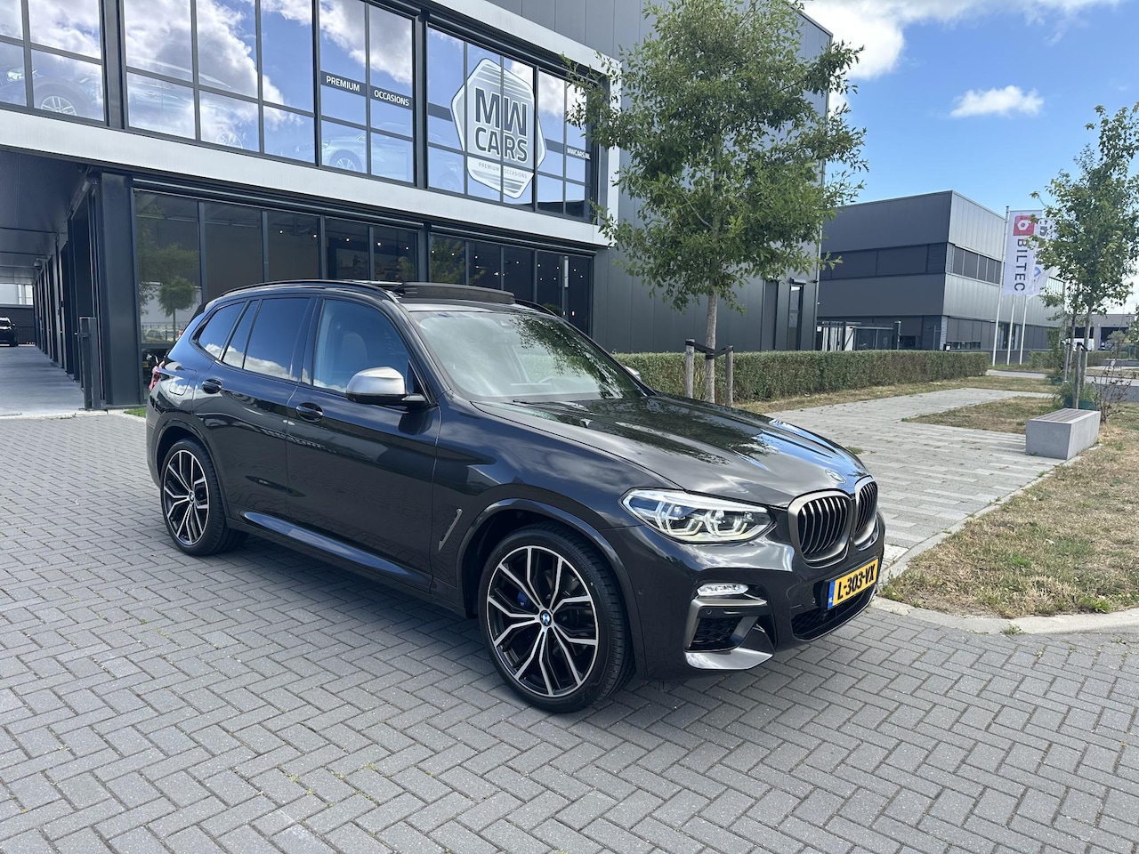 BMW X3 - M40i xDrive High Exec Pano, Stoelkoeling, Head Up, Adaptive LED - AutoWereld.nl