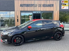 Ford Focus - 1.5 Black Edition