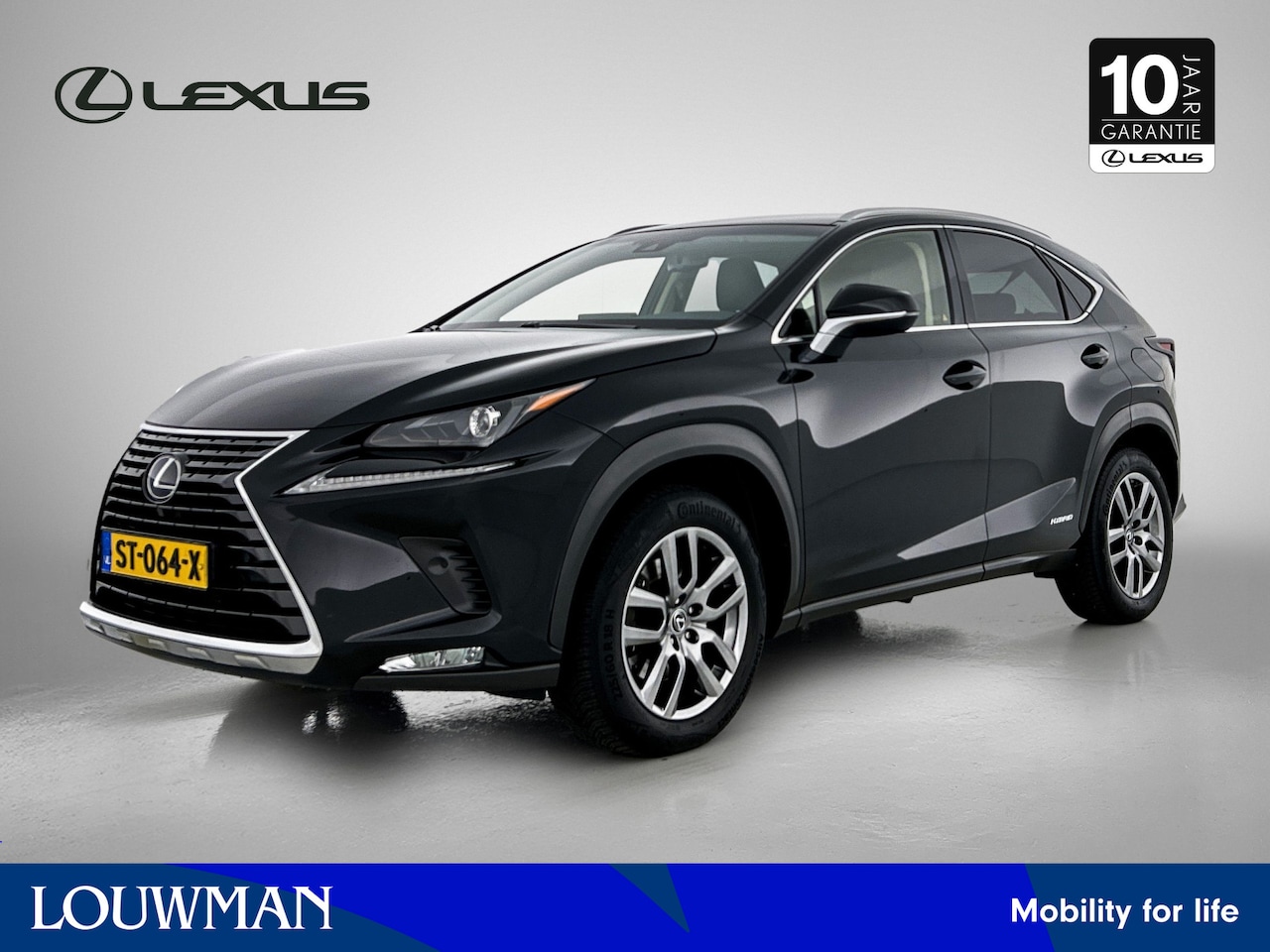 Lexus NX - 300h AWD Luxury Line Trekhaak | Climate control | leder | el. stoelen | Navigatie - AutoWereld.nl