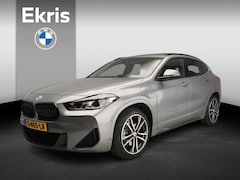 BMW X2 - xDrive25e M-Sportpakket / Leder / Panoramadak / Getint glas / LED / Park assist / Head-up