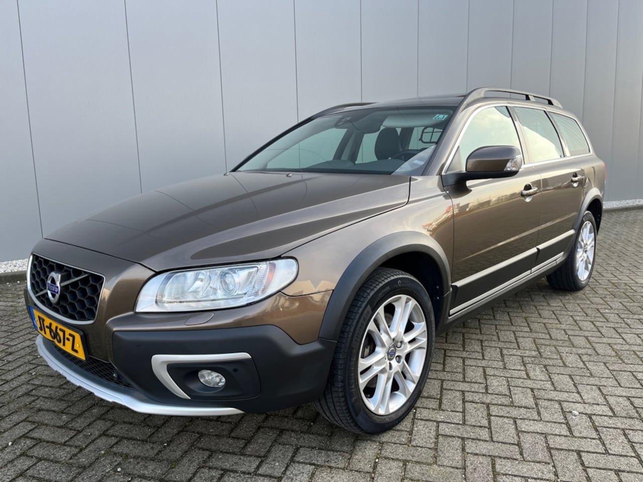 Volvo XC70 - 2.4 D4 Polar+ AWD AUTOMAAT / LENTE AANBIEDING !! - AutoWereld.nl