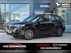 BMW X1 - (f48) sDrive18i M-Sport | Automaat | High Executive | Stuur/Stoelverwarming |