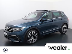 Volkswagen Tiguan - 1.5 TSI R-Line Business+ | 150 PK | Trekhaak | Elektrisch Panorama dak | Stoelverwarming