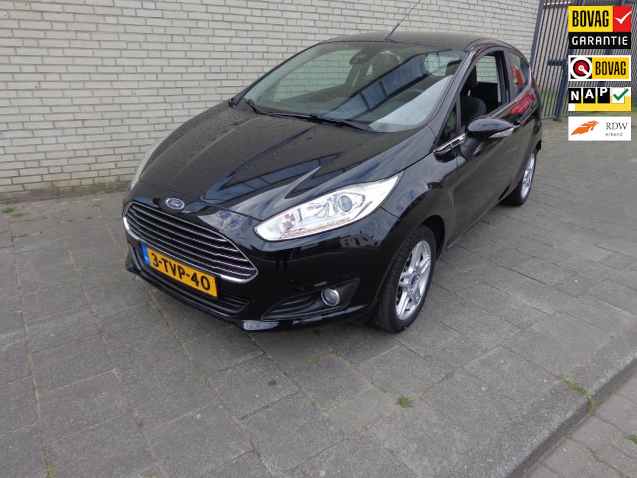 Ford Fiesta - 1.0 EcoBoost Titanium 3 MAANDEN BOVAG GARANTIE NIEUWE APK/AFLBEURT - AutoWereld.nl