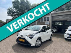 Toyota Aygo - 1.0 VVT-i x-fun Airco/ Bluetooth/ Dealer onderhouden/ NAP