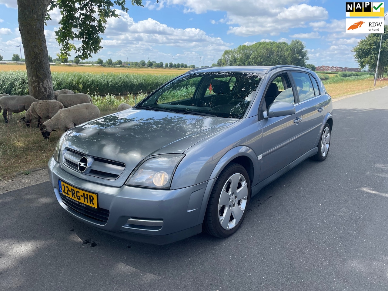 Opel Signum - 2.2-16V AIRCO/CRUISE/NAP - AutoWereld.nl