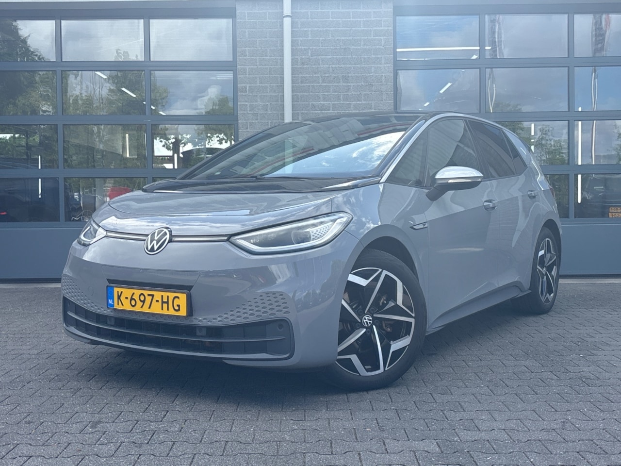 Volkswagen ID.3 - First Plus 58 kWh | PARKEERCAMERA | - AutoWereld.nl