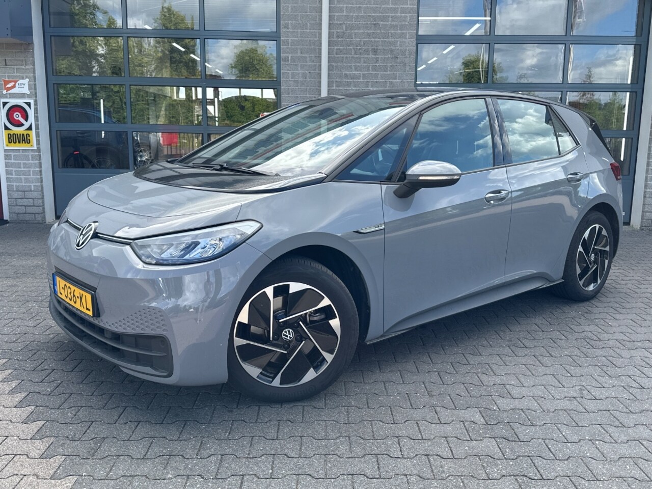 Volkswagen ID.3 - Life 58 kWh | 1E EIGENAAR | CARPLAY | - AutoWereld.nl
