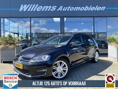 Volkswagen Golf - 1.2 TSI Highline Navigatie, Stoelverwarming, Trekhaak