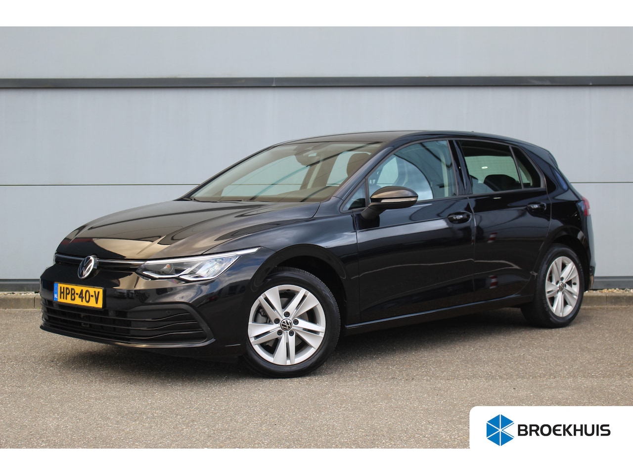 Volkswagen Golf - 1.5 eTSI Style | Camera | Carplay | Navi | DAB | Adapt. Cruise | Dodehoek | LED | Sfeerver - AutoWereld.nl