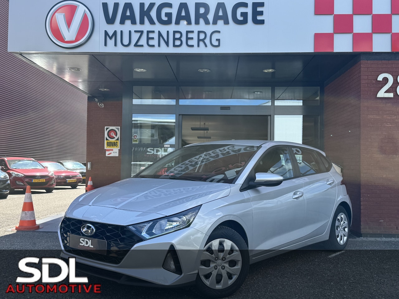 Hyundai i20 - 1.0 T-GDI Comfort 100PK!! // AIRCO // CLIMA // CAMERA // APPLE CARPLAY / ANDROID AUTO // - AutoWereld.nl