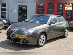 Alfa Romeo Giulietta - 1.4 T Distinctive , AIRCO, NAVI , PDC
