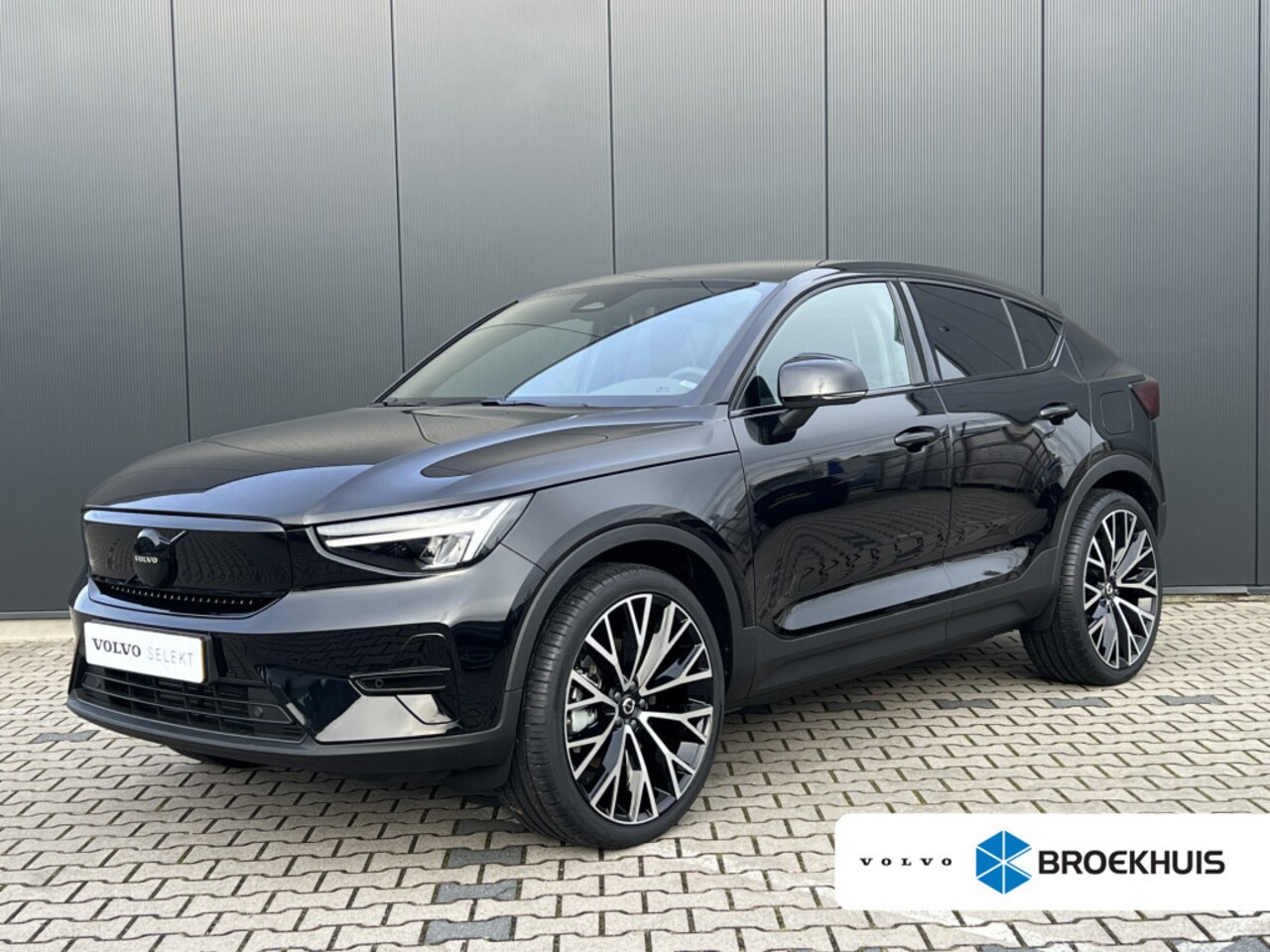Volvo C40 - Single Motor Extended Range Plus 82 kWh | Achteruitrijcamera | Apple carplay | Autotelefoo - AutoWereld.nl