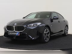 BMW 2-serie Gran Coupé - 220 M Sport Automaat / Trekhaak / Achteruitrijcamera / Sportstoelen / Adaptieve LED / Comf