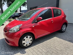 Toyota Aygo - 1.0-12V + / nette auto / inruil mogelijk /
