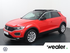 Volkswagen T-Roc - 1.0 TSI Style | 110 PK | Panoramadak | Trekhaak | LED verlichting |