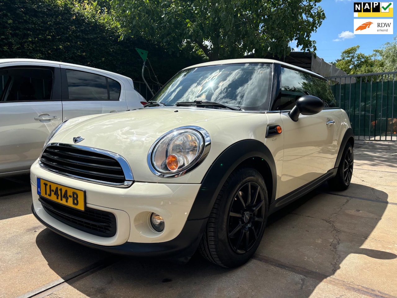 MINI Cooper - Mini 1.6 One 145dkm Airco - AutoWereld.nl