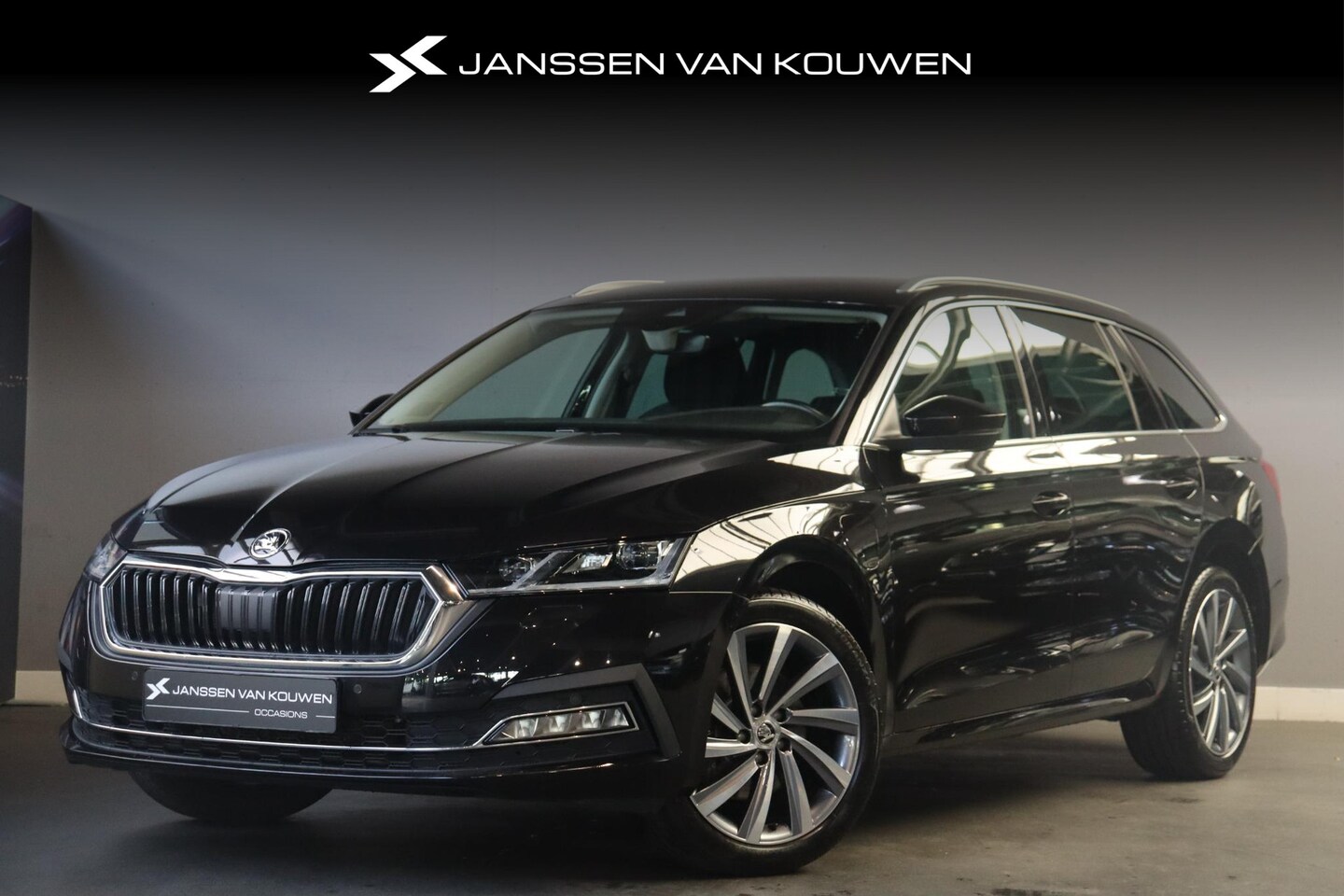 Skoda Octavia Combi - 1.4 TSI iV PHEV Business Edition Elektrisch Stoelen LED Koplampen - AutoWereld.nl