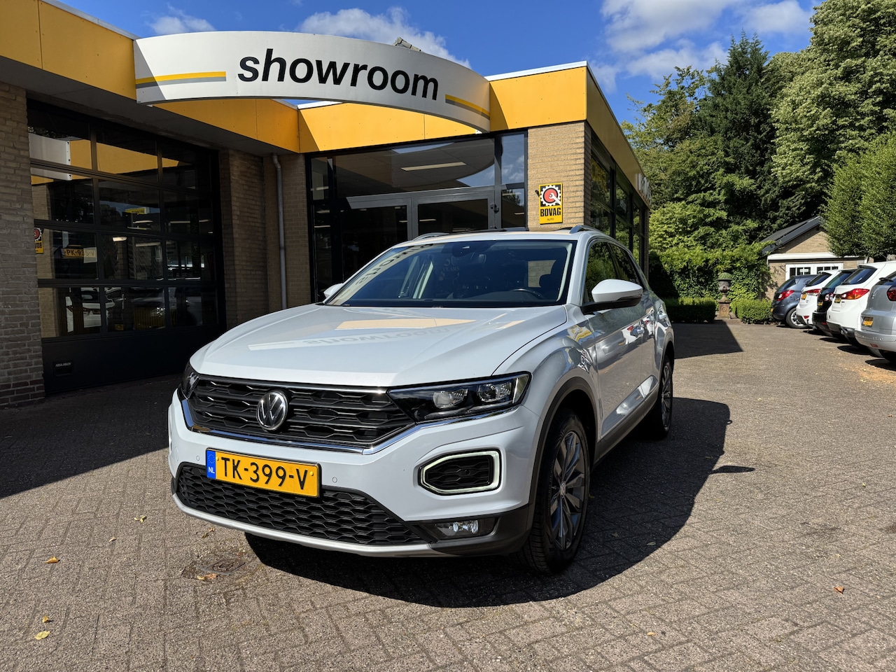 Volkswagen T-Roc - 1.5 TSI Style Automaat Navi PanoSchuifdak Virtual Cockpit Carplay - AutoWereld.nl