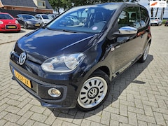 Volkswagen Up! - 1.0 high up 2012. Airco/Navigatie/Cruise/Stoelverwarming etc.. APK 04-2026