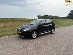 Dacia Sandero - 1.2i Blackline 2 Sleutels