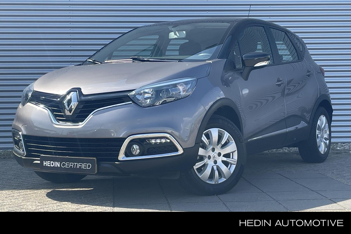 Renault Captur - TCe 90 Expression | Trekhaak | Airco | Cruise control | Elektrische ramen voor en achter | - AutoWereld.nl
