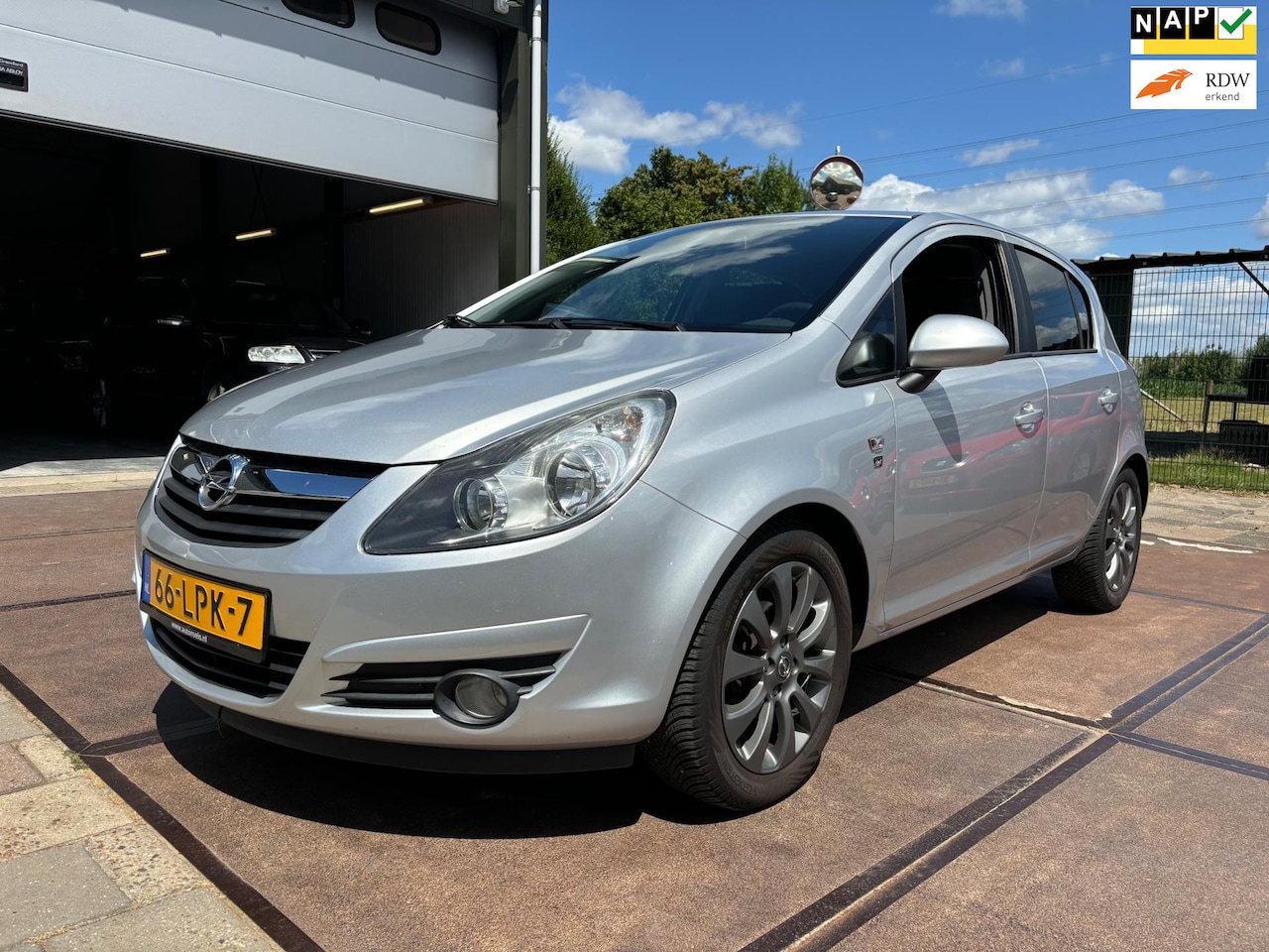 Opel Corsa - 1.4-16V '111' Edition 5 Deurs Nette Auto - AutoWereld.nl