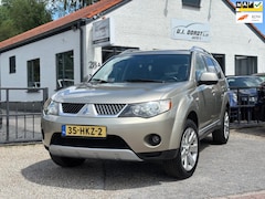 Mitsubishi Outlander - 2.4 Inspire 2WD zeer nette auto