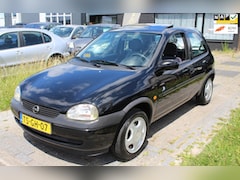 Opel Corsa - 1.4i Strada AUTOMAAT Schuif/kanteldak LM-Velgen NAP APK