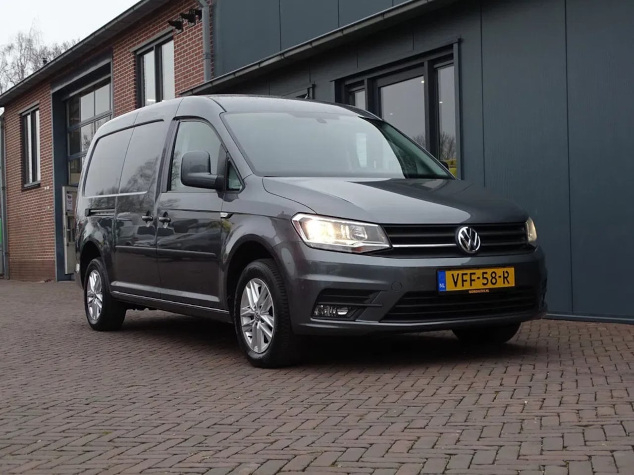 Volkswagen Caddy Maxi - 2.0 TDI AUT LMV CARPLAY TR.HAAK - AutoWereld.nl