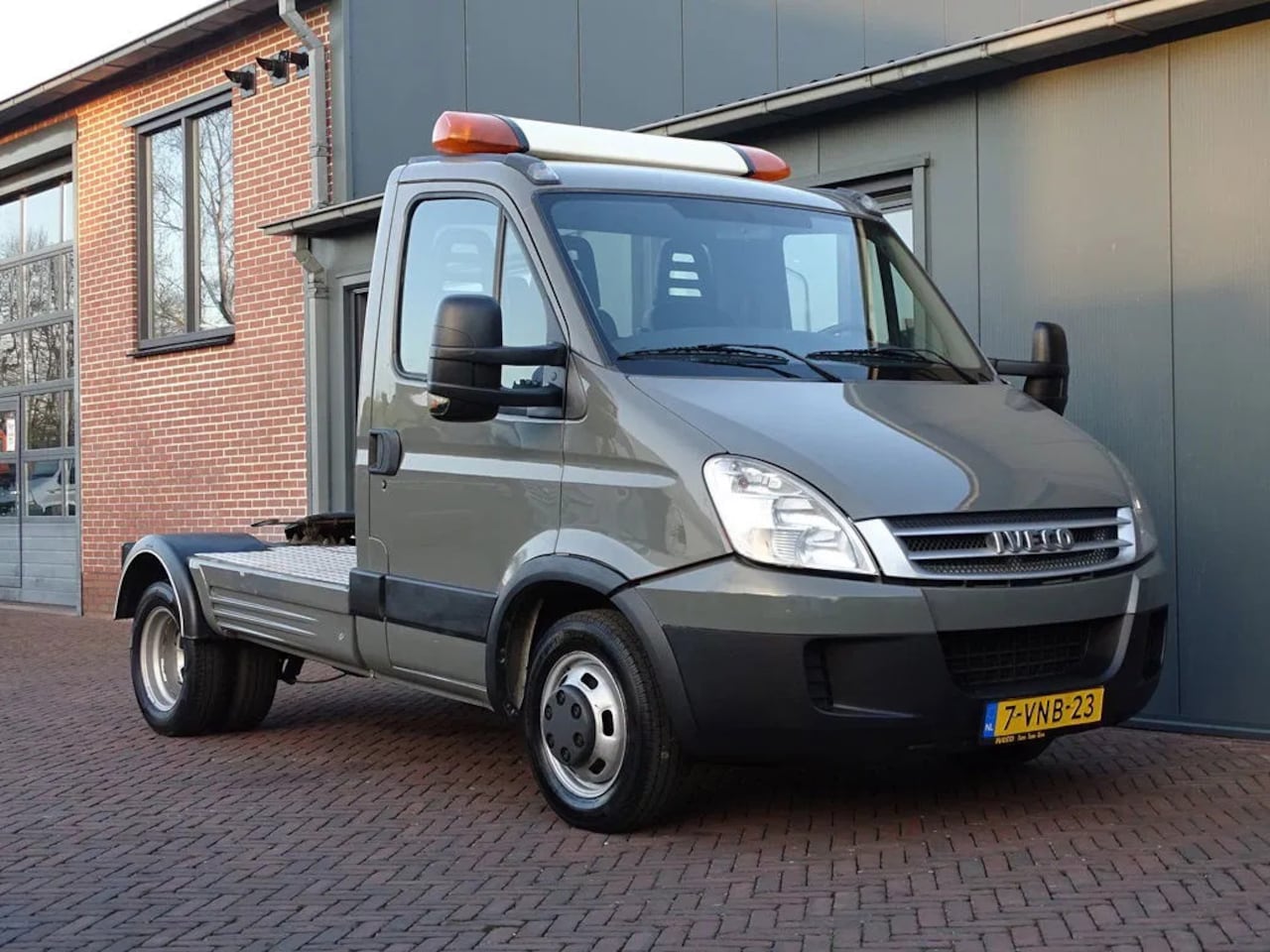 Iveco Daily - 35C18 BE TREKKER 3 ZITS EURO 5 12 TON - AutoWereld.nl