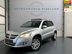 Volkswagen Tiguan - 1.4 TSI Comfort&Design 4Motion