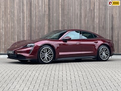 Porsche Taycan - Performance 93 kWh / Cherry Red / Luchtvering