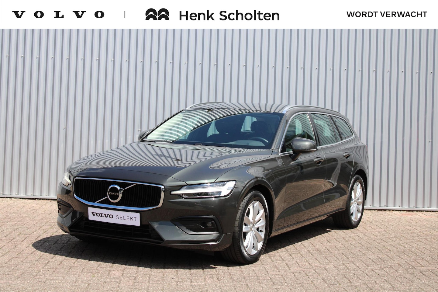 Volvo V60 - B3 Automaat Business Pro | Adaptieve Cruise Control| Blind Spot| Parkeer Camera| Park Assi - AutoWereld.nl