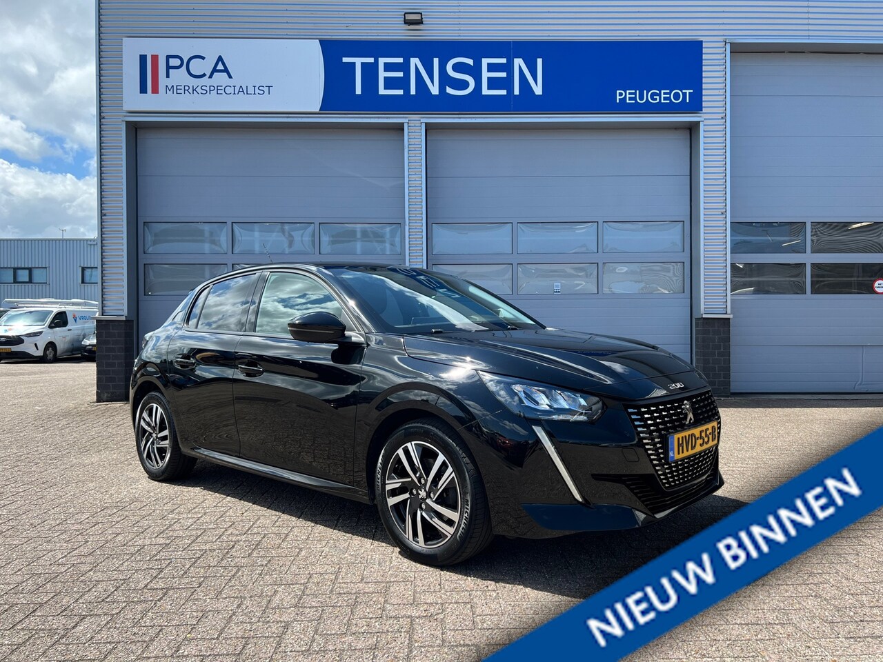 Peugeot 208 - 1.2 100PK PureTech Allure Pack | Keyless | Stoelverwarming | Achteruitrijcamera | Navigati - AutoWereld.nl