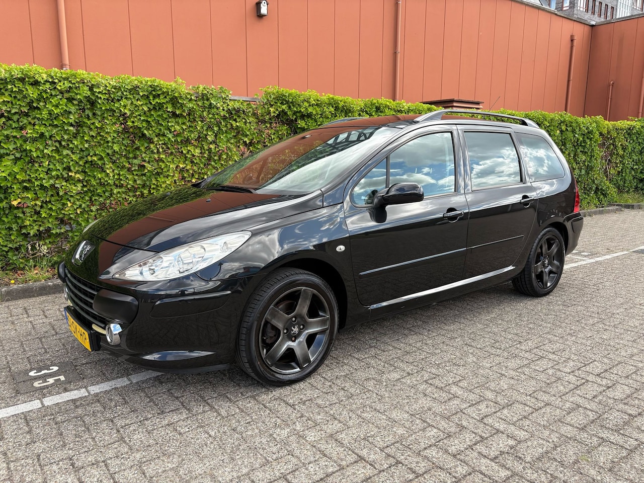 Peugeot 307 SW - 2.0-16V XSi Lees tekst NIEUWE APK - AutoWereld.nl