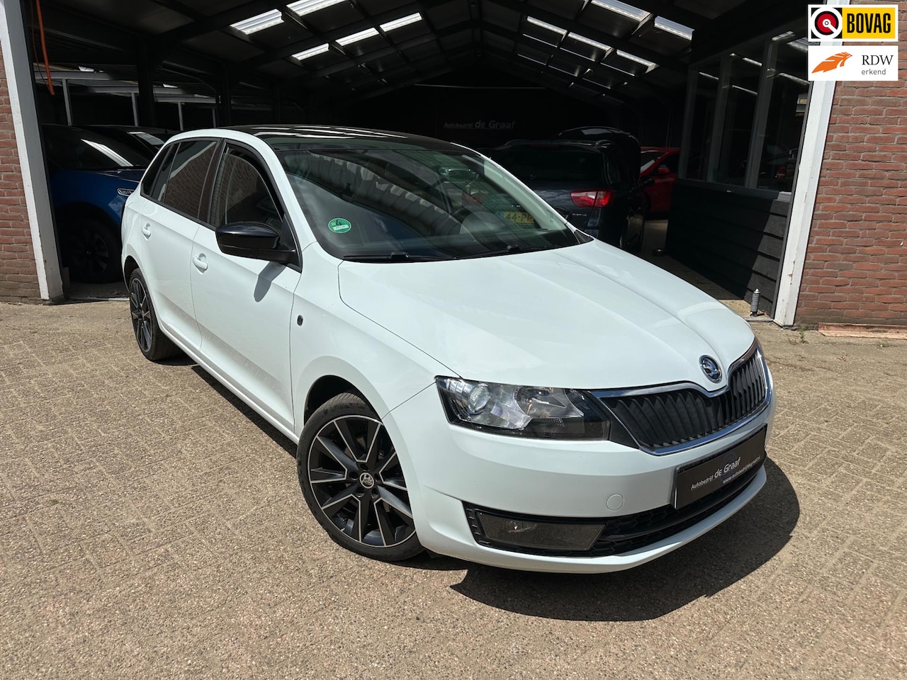 Skoda Rapid Spaceback - 1.4 TSI Greentech|PANO/DSG/CRUISE/NAVI/PDC - AutoWereld.nl