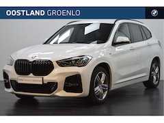 BMW X1 - xDrive25e M Sport Automaat / Sportstoelen / Stuurverwarming / LED / Stoelverwarming / Crui