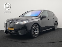 BMW iX - xDrive40 High Executive 77 kWh INCL BTW | Trekhaak af Fabriek | Panodak | Lederen Comfortz