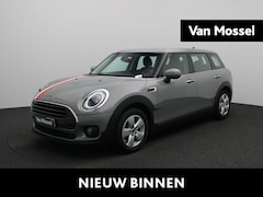MINI Clubman - 1.5 Cooper Essential Aut. | Navigatie | LMV | Xenon | Stoelverwarming | Cruise control | C
