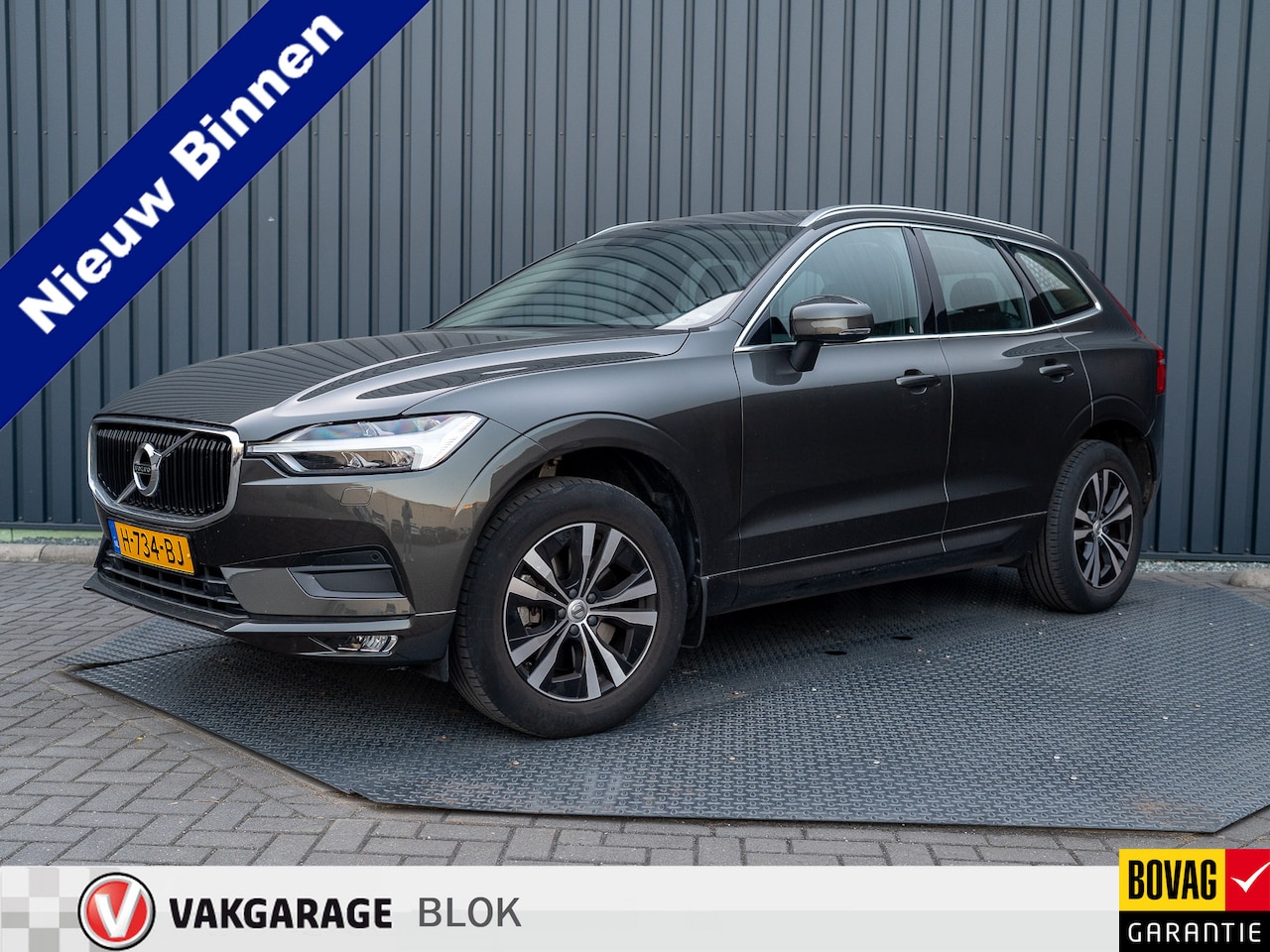 Volvo XC60 - 2.0 B5 AWD Momentum Pro | Trekhaak wegkl. | BLIS | Camera | Prijs Rijklaar!! - AutoWereld.nl