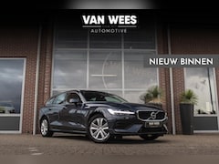 Volvo V60 - 2.0 D4 Momentum | 1e eigenaar | NL auto | Dakraam | Head-up | Leer | Trekhaak | 190 pk | C