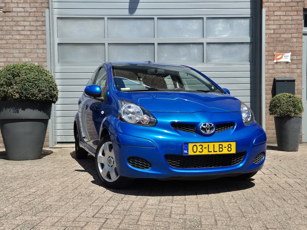 Toyota Aygo - 1.0-12V Comfort Airco, Bluetooth - AutoWereld.nl