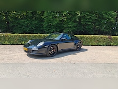 Porsche 911 - 3.8 Carrera 4S