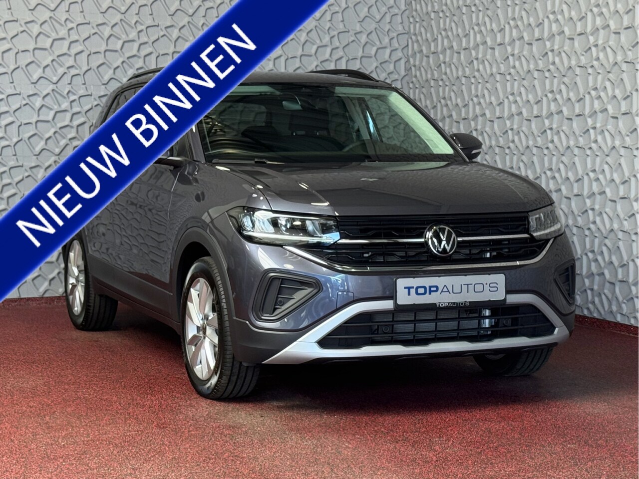Volkswagen T-Cross - DE VERNIEUWDE T-CROSS 116PK 17''LMV TREKHAAK CAMERA VIR.COCKPIT STOELVERW. ADAP.CRUISE LMV - AutoWereld.nl