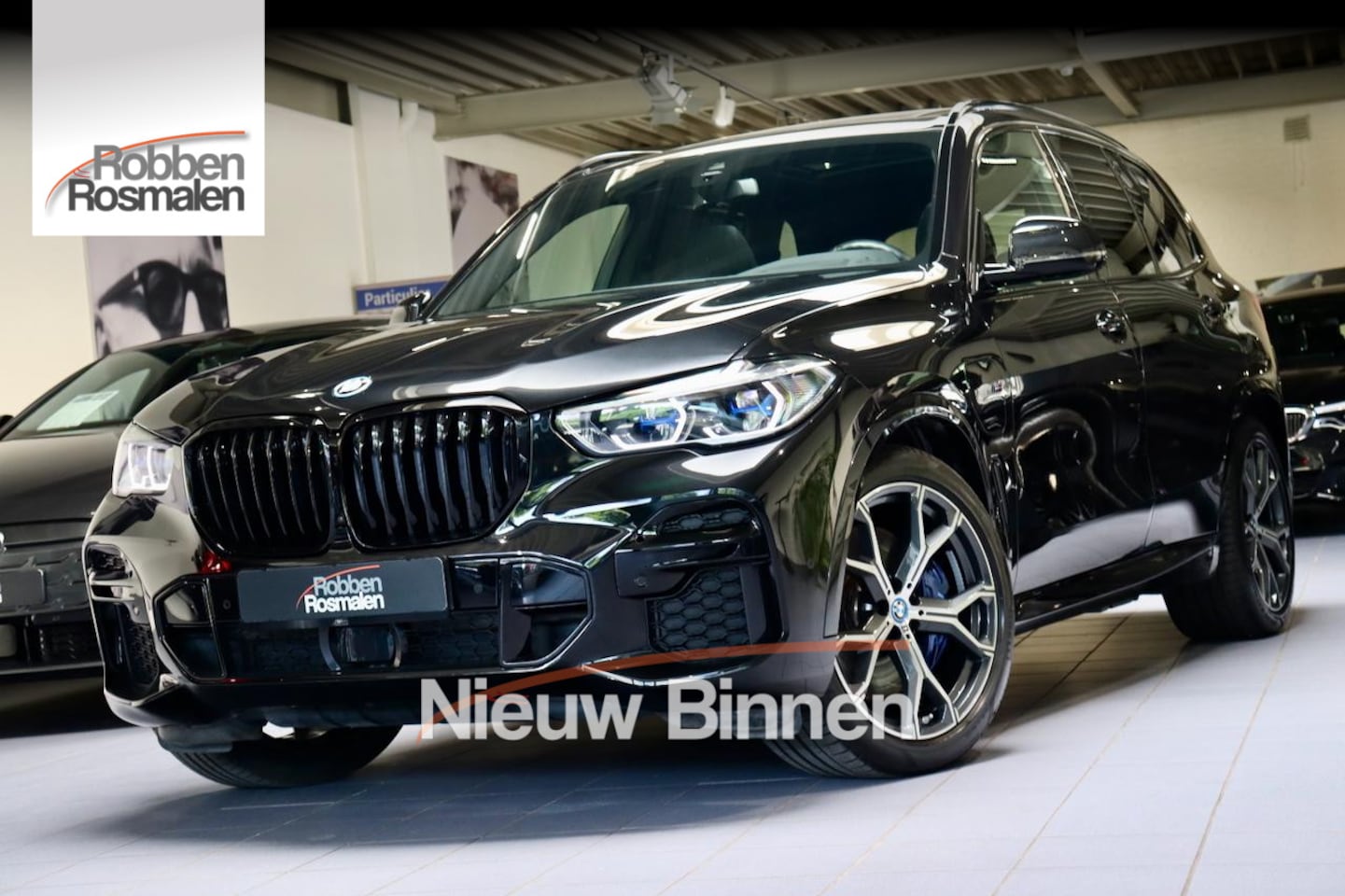 BMW X5 - xDrive45e High Ex. M Sport|PANO|TrkHk|Carbon - AutoWereld.nl