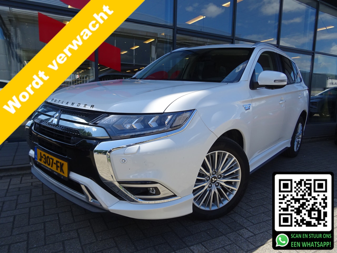 Mitsubishi Outlander - 2.4 PHEV Instyle 4WD 240 PK AUTOMAAT | 1E EIGENAAR | DEALER ONDERHOUDEN | TREKHAAK | - AutoWereld.nl