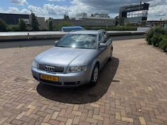 Audi A4 Avant - 2.0 MT